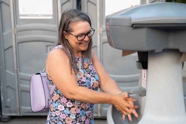 Best Portable toilet rental cost  in Del City, OK